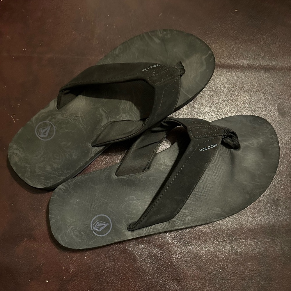 Volcom Flip flops